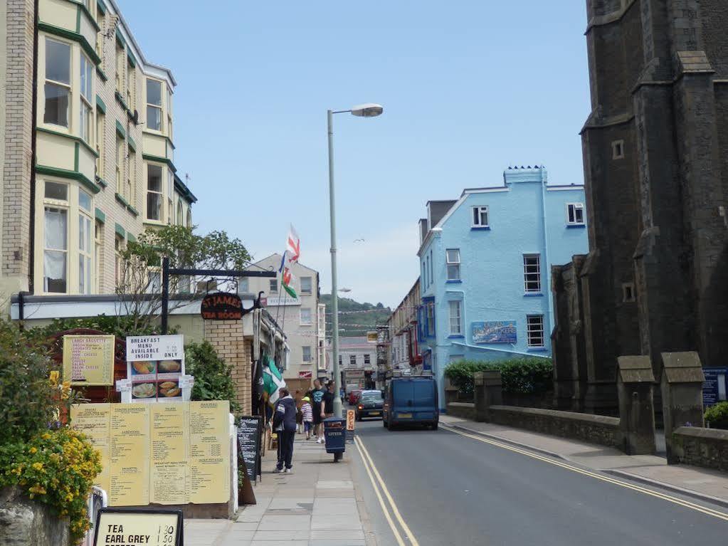 Ocean Backpackers Self-Catering Hostel Ilfracombe Exterior foto